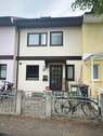 Vorderansicht - Reihenmittelhaus mit 127,00 m² in Freiburg im Breisgau zum Kaufen