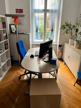 Schreibtischplätze 1 - 