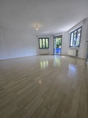 Wohnzimmer - 3 Zimmer Etagenwohnung in Aachen