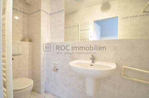 Gäste-WC mit Dusche I - 