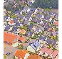 Gepflegete 3 Zimmer-Wohnung, mit offener Küche Dachgeschosswohnung (Fahrstuhl) in Schloß Holte-Stk. - Schloß Holte-Stukenbrock