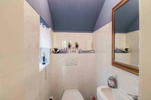 Gäste-WC Erdgeschoss - 