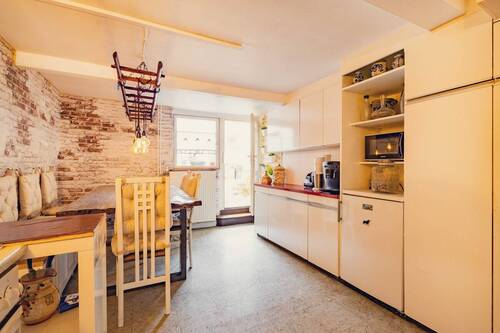 Küche und Esszimmer - 