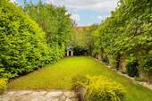 Garten mit Grünfläche - 