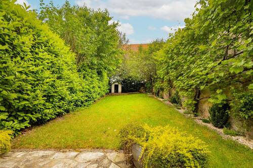 Garten mit Grünfläche - 