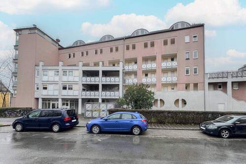 Außenansicht - Loftartiges Wohnen auf zwei Ebenen - Maisonette mit Balkon