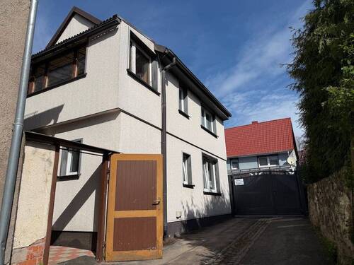 01.jpeg - Charmantes Einfamilienhaus mit Entwicklungspotenzial – sofort bewohnbar