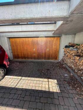 großes elektrisches Garagentor.jpg - 