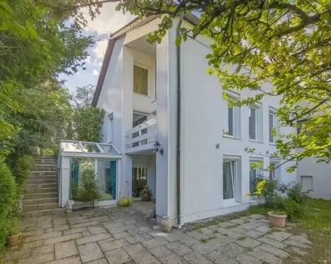 Doppelhaus-Hälfte nahe Zentrum und Natur - Doppelhaushälfte mit 140,00 m² in Berg zum Kaufen