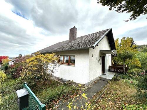 Gartenfreunde aufgepasst! EFH zentral in Königswinter-Thomasberg - 3 Zimmer Einfamilienhaus zum Kaufen in Königswinter