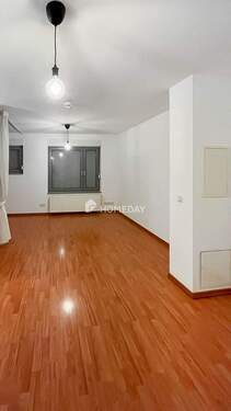 Wohnzimmer 1 - 1 Zimmer Etagenwohnung in Berlin