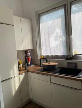 f05722a5-b8a6-4cf9-807a-2864eb0a444c-2.jpg - 