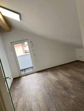 3891a00a-1511-428f-a2aa-4586a74285cd.jpg - 