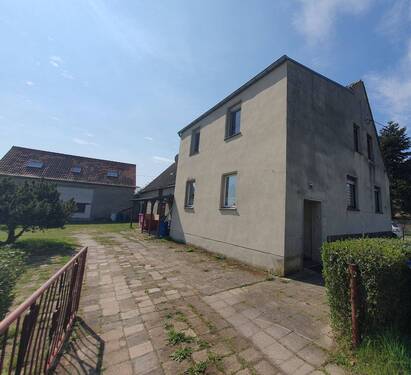 Hofansicht - Einfamilienhaus mit 110,00 m&sup2; in Belgern-Schildau zum Kaufen