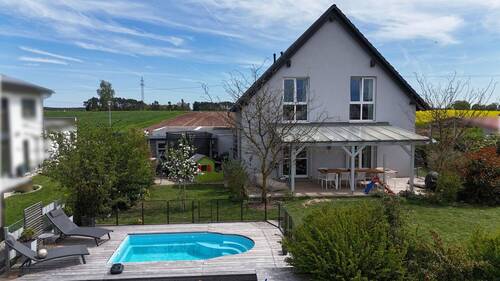 Bild 2 - 7 Zimmer Einfamilienhaus zum Kaufen in Burgoberbach