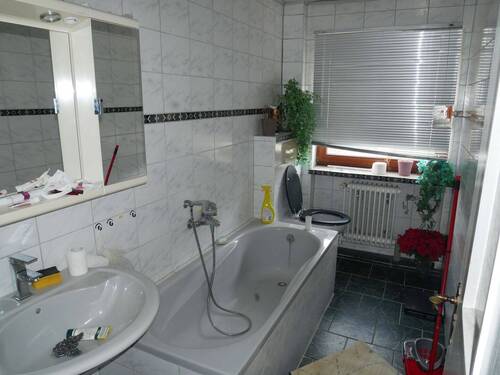 13 Wohnung 1 Bad.JPG - 