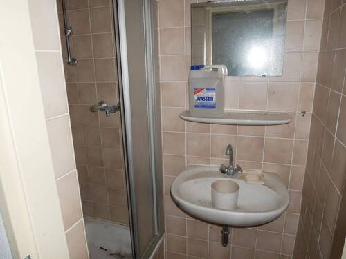 15 Wohnung 2 WC.JPG - 