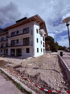 Hausansicht - 3 Zimmer Etagenwohnung zur Miete in Bad Reichenhall