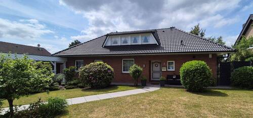 Hausansicht_vorne - 6 Zimmer Einfamilienhaus in Sottrum