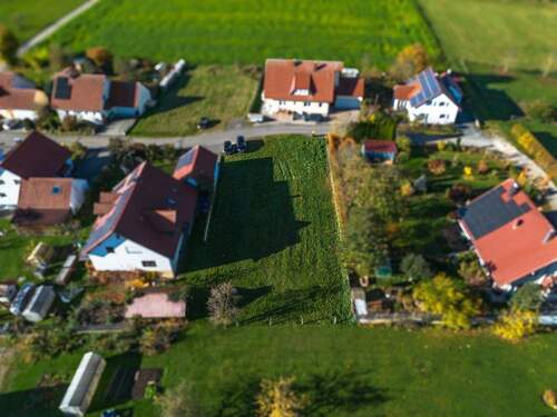 917 qm - Grundstück in Ichenhausen