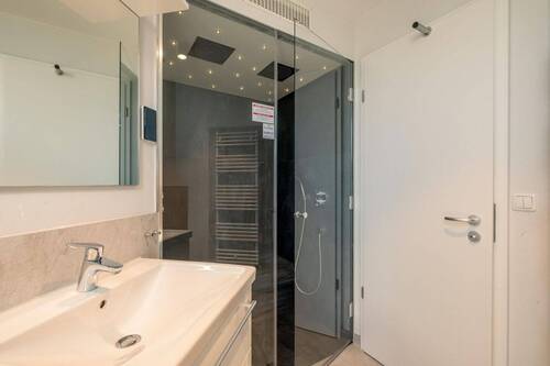 Doppeldusche mit Dampfsauna - 