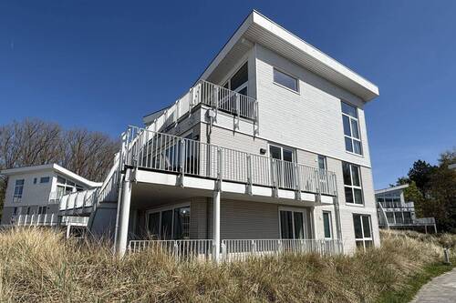 Dünenvilla Seitenansicht - 4 Zimmer Etagenwohnung zum Kaufen in Lübeck