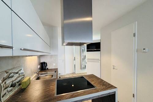 Wohnküche und Flur - Etagenwohnung mit 77,00 m&sup2; in Lübeck zum Kaufen