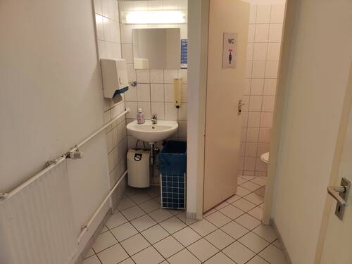WC - 