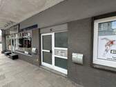 Hauseingang - Etagenwohnung mit 70,00 m² in Elmshorn zur Miete