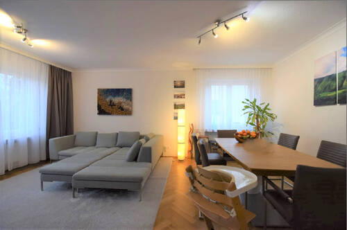 Wohnzimmer - Essplatz - 4 Zimmer Etagenwohnung in Ansbach