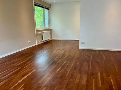 Wohnzimmer /Essplatz - 