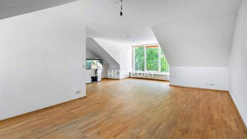 Wohnzimmer 2 - Helle Familienwohnung in gepflegtem Ensemble