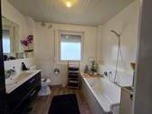 Hochparterre Badezimmer - 