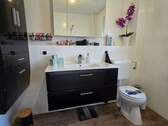 Hochparterre Badezimmer - 