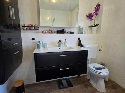 Hochparterre Badezimmer - 