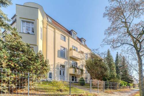 Gepflegter Altbau am AUgustaplatz - Etagenwohnung mit 64,00 m&sup2; in Berlin zum Kaufen