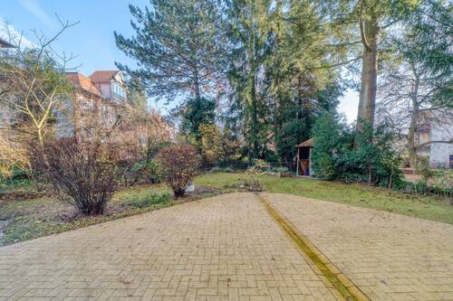 Blick in den ruhigen Garten - 