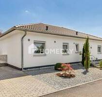 Urlaubsfeeling beginnt hier: Bungalowtraum mit Wellnessgarten und Sonnenterrasse - Zuzenhausen