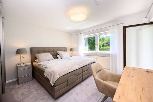 Schlafzimmer mit Terrassenzugang - 