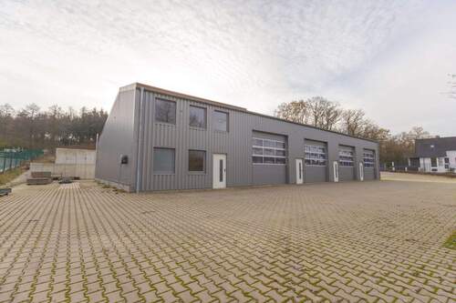 8Q1A8917.jpg - Menden Lendringsen – Moderne Gewerbehalle mit Bürofläche und Werkstatt