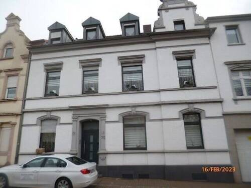 Ansicht Haus zwei - 2 Zimmer Mehrfamilienhaus, Wohnhaus in Völklingen