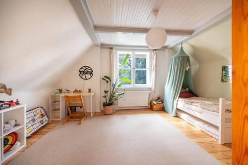 Kinderzimmer - 6 Zimmer Einfamilienhaus zum Kaufen in Stahnsdorf