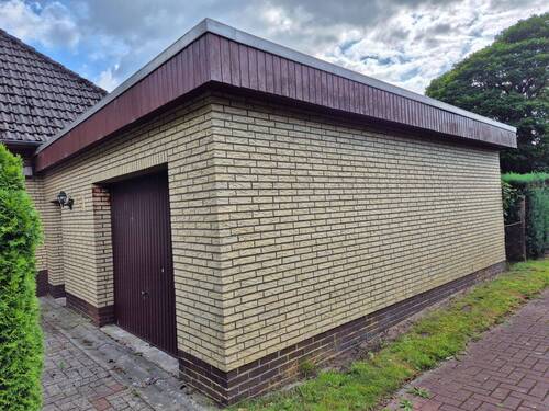 Garage u. HWR - 