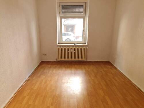 Schlafzimmer 2 - 3 Zimmer Etagenwohnung in Duisburg