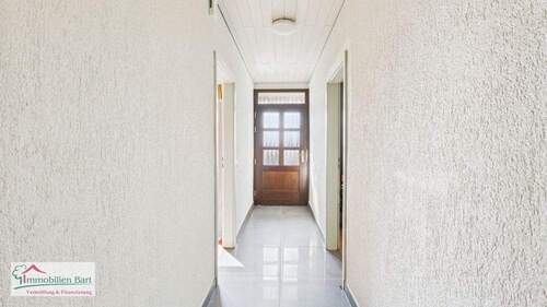 Eingangsbereich - 7 Zimmer Einfamilienhaus in Mettlach / Tünsdorf