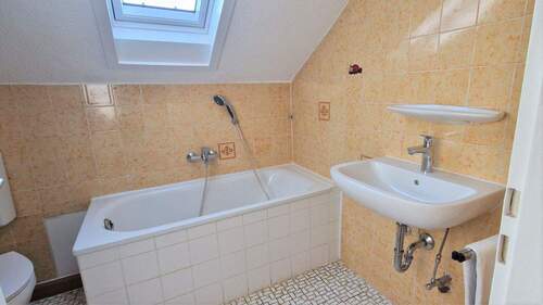 Tageslichtbad - 2 Zimmer Etagenwohnung in Mannheim