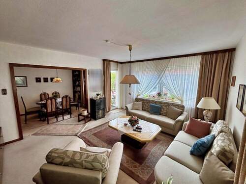 Großer Wohn- Essbereich - 