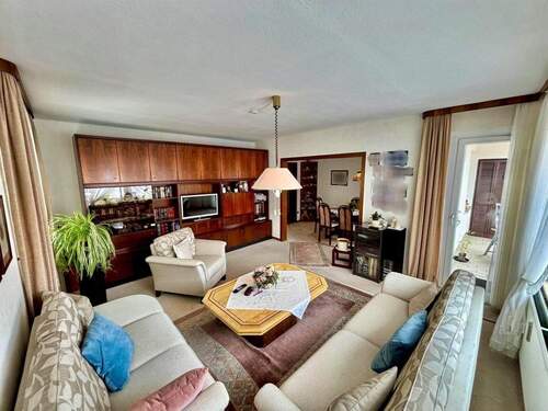 Großer Wohn- Essbereich - 