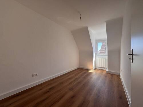 Büro / Ankleide - Etagenwohnung mit 81,40 m&sup2; in Crailsheim zur Miete
