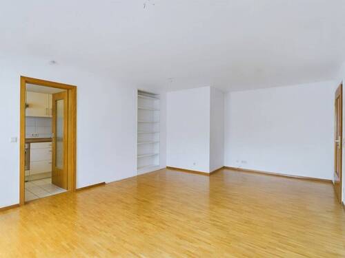 Wohn- /Essbereich - Etagenwohnung mit 82,00 m² in Stuttgart zur Miete